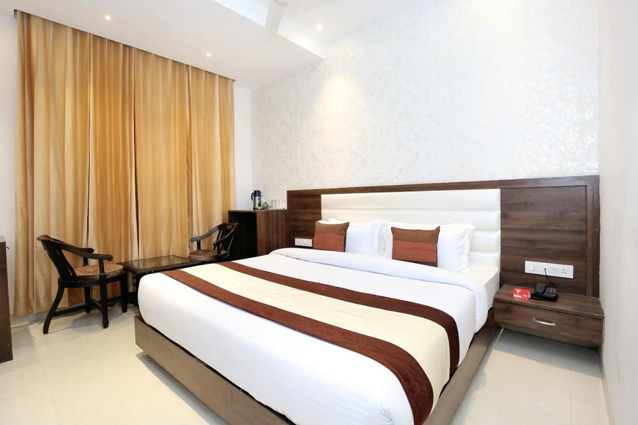 โอโย 11680 โฮเต็ล แกรนด์ สตาร์ Hotel อัมริตสา ภายนอก รูปภาพ